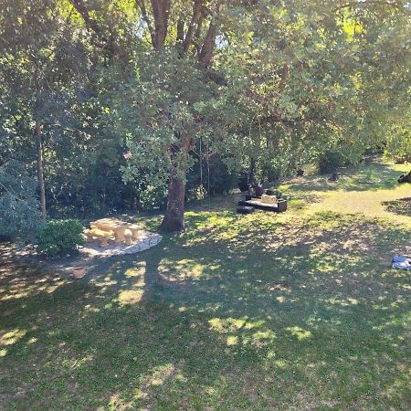 דירות Uzès Au Bord De L'Alzon מראה חיצוני תמונה
