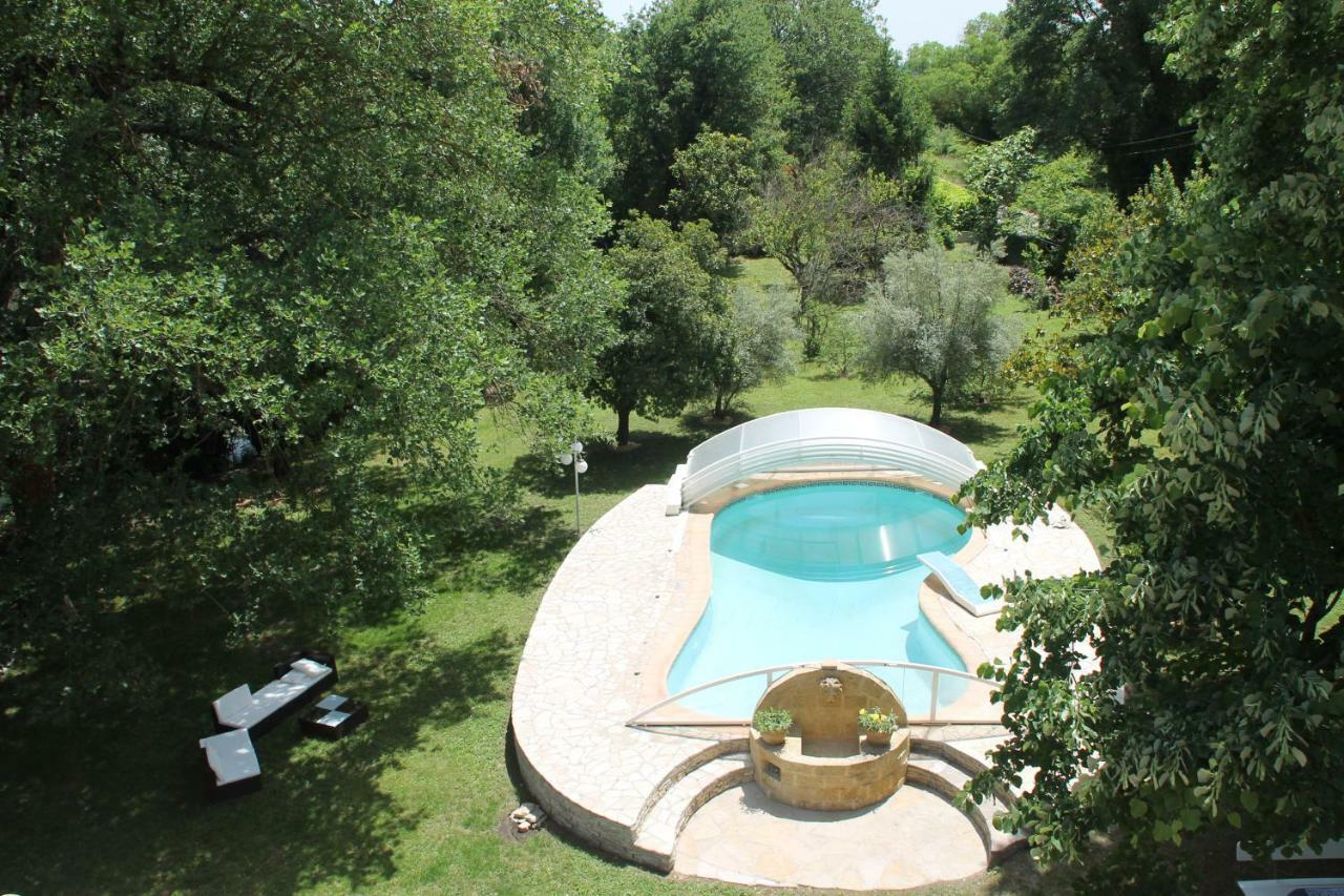 דירות Uzès Au Bord De L'Alzon מראה חיצוני תמונה